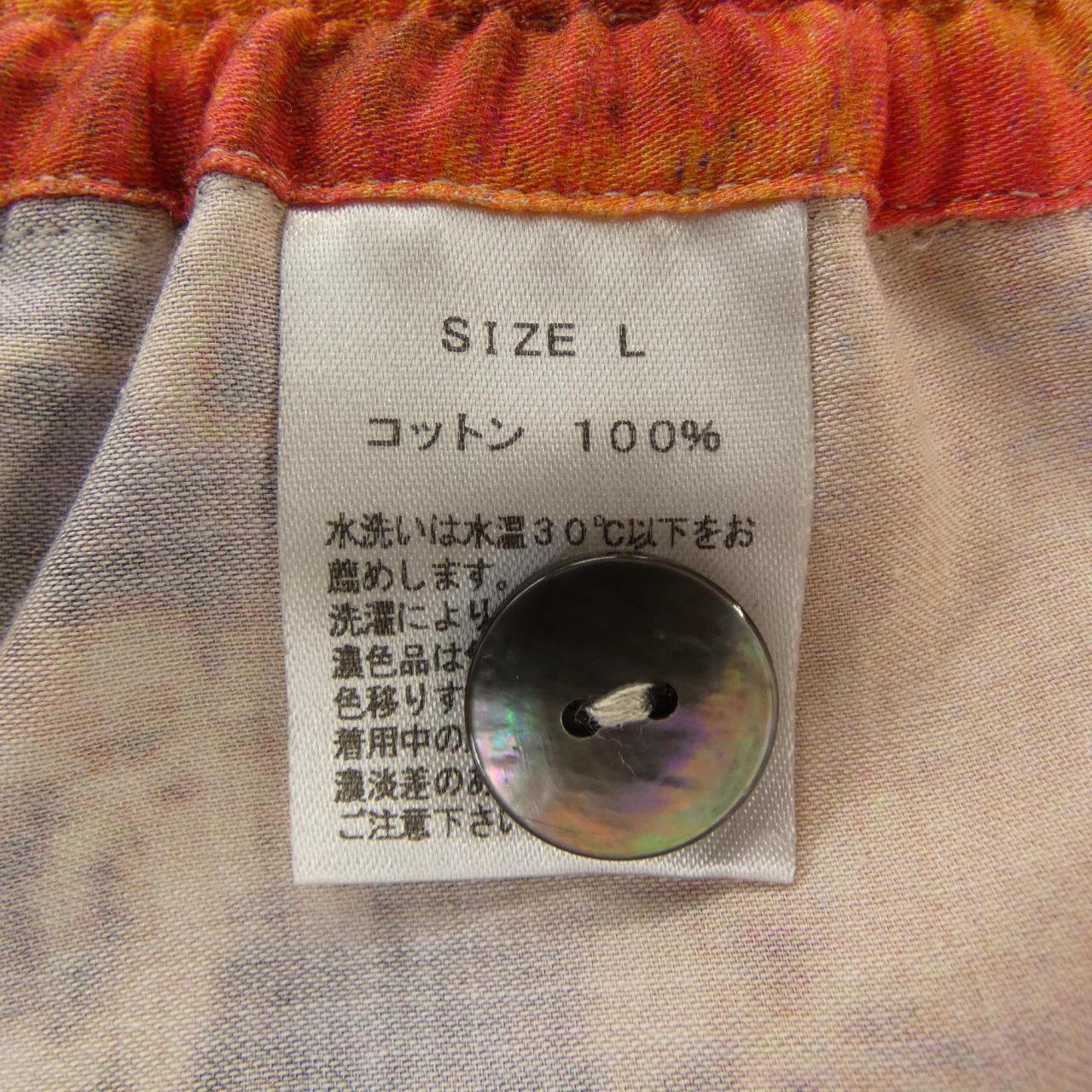 Under the Skin パンツ