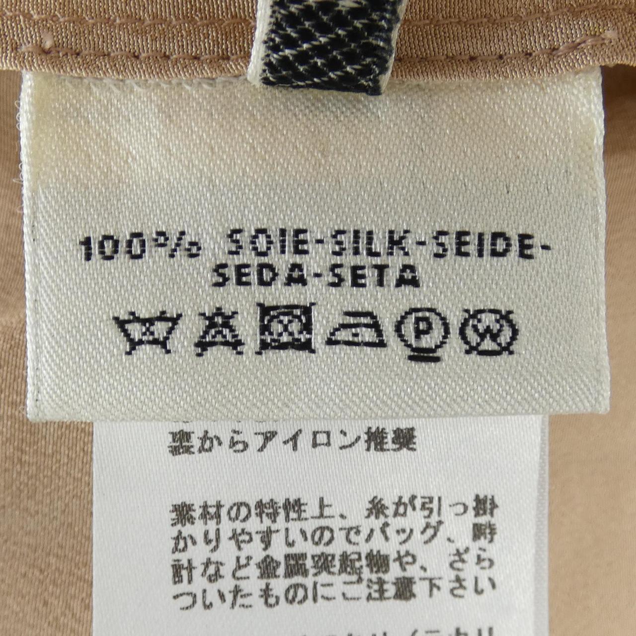 エルメス シルクトップス