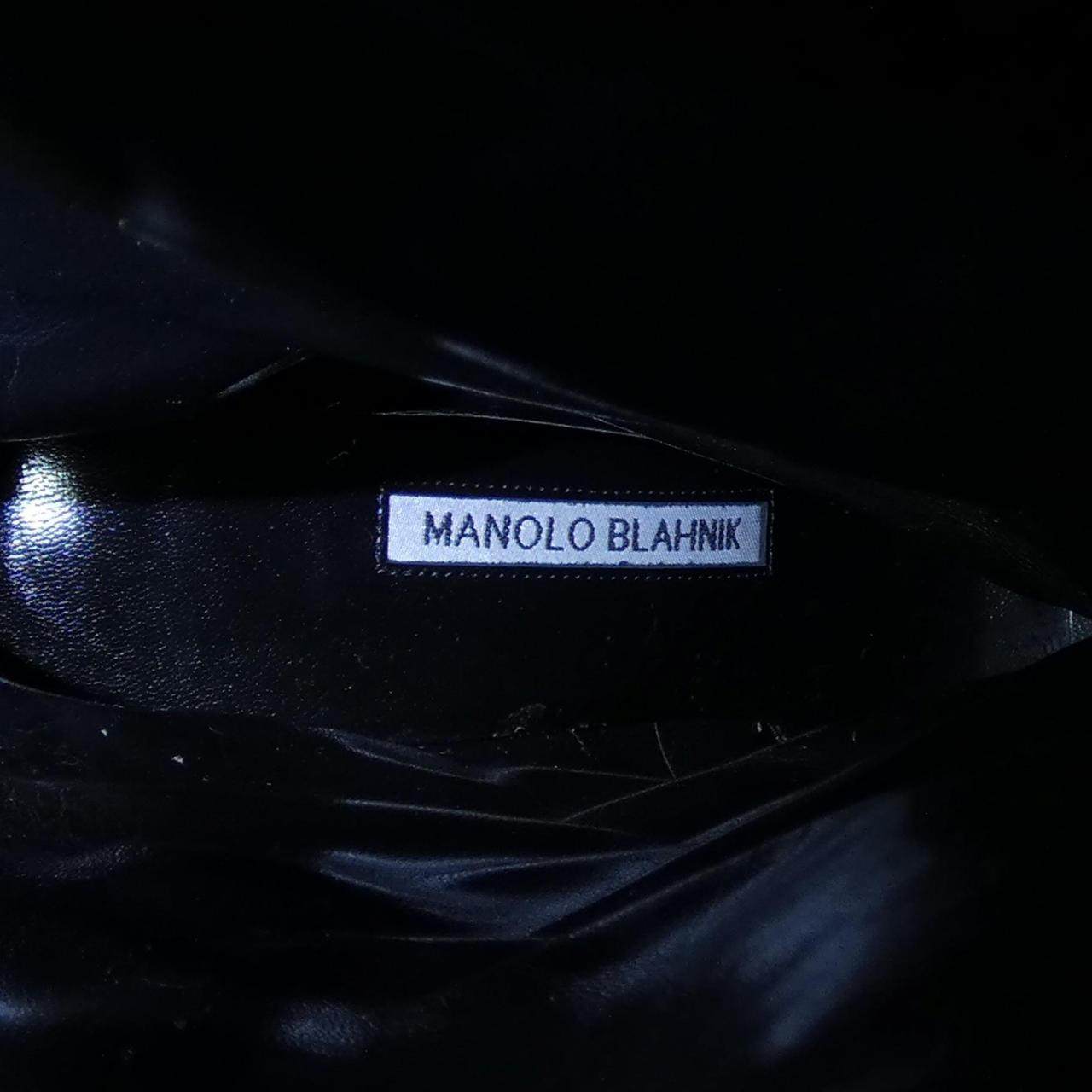 マノロブラニク レザーブーツ