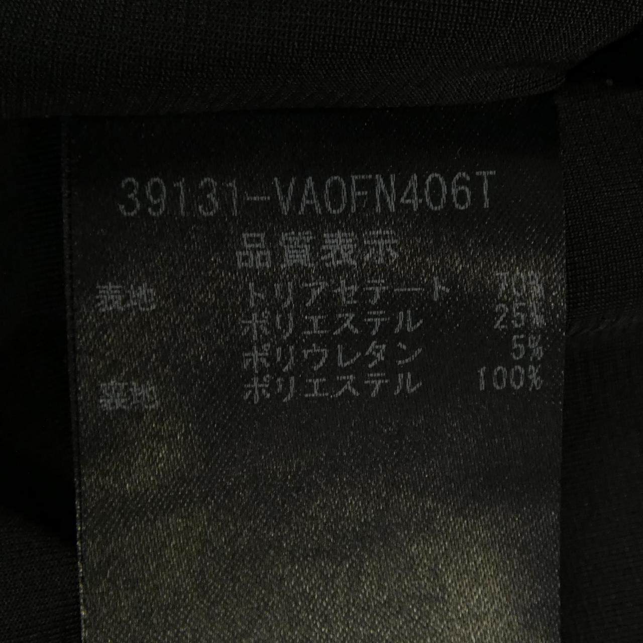 ヴェロアノワール ワンピース