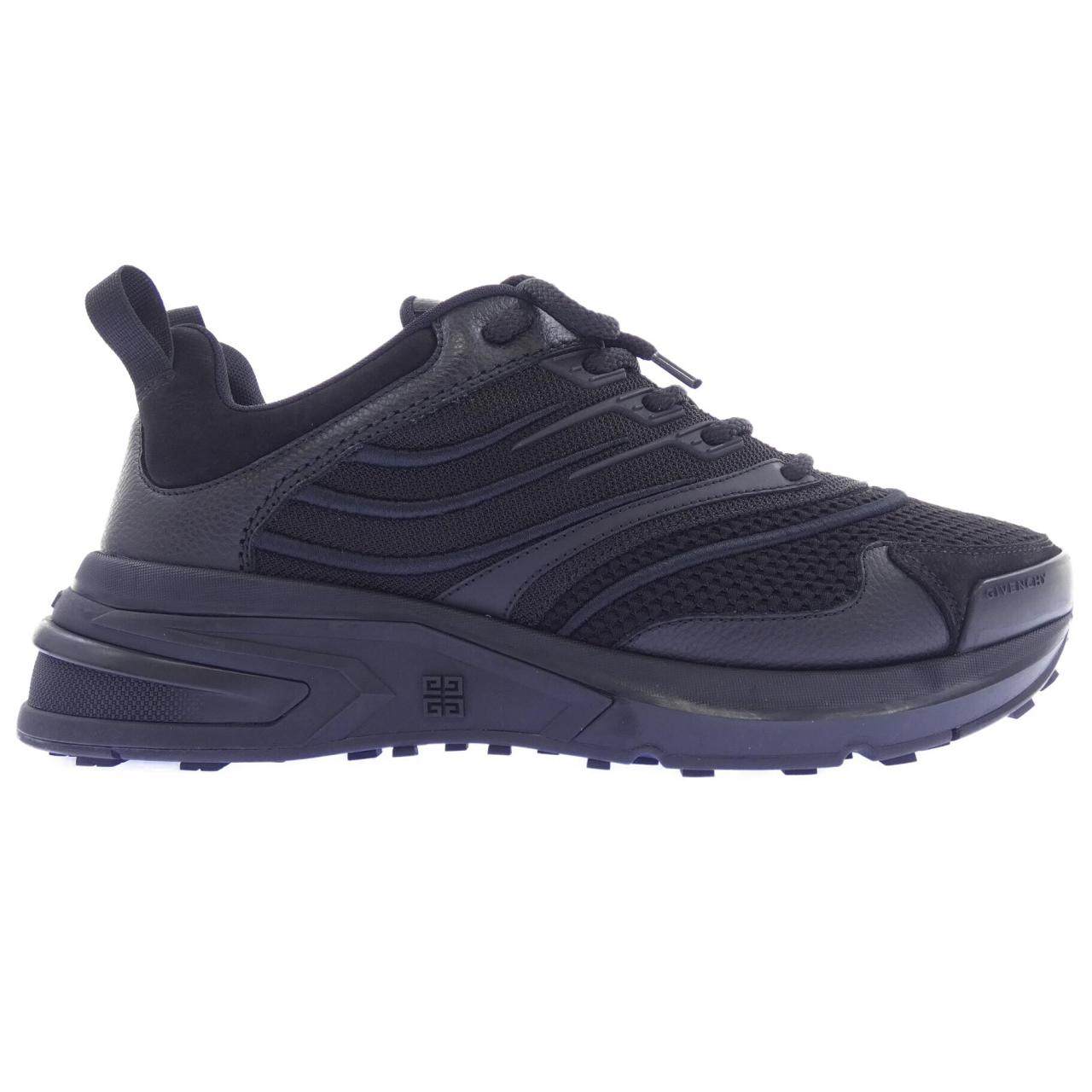 ジバンシィ スニーカー