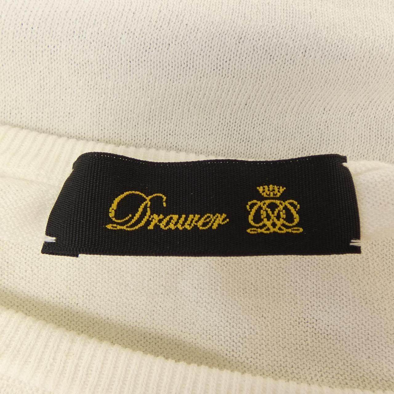ドゥロワー トップス