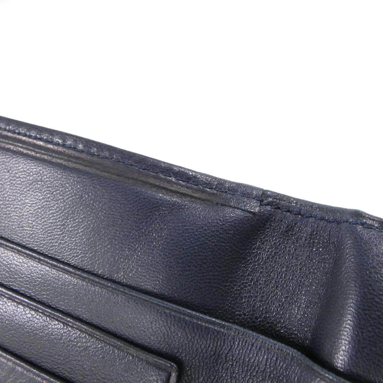 ロエベ レザー財布