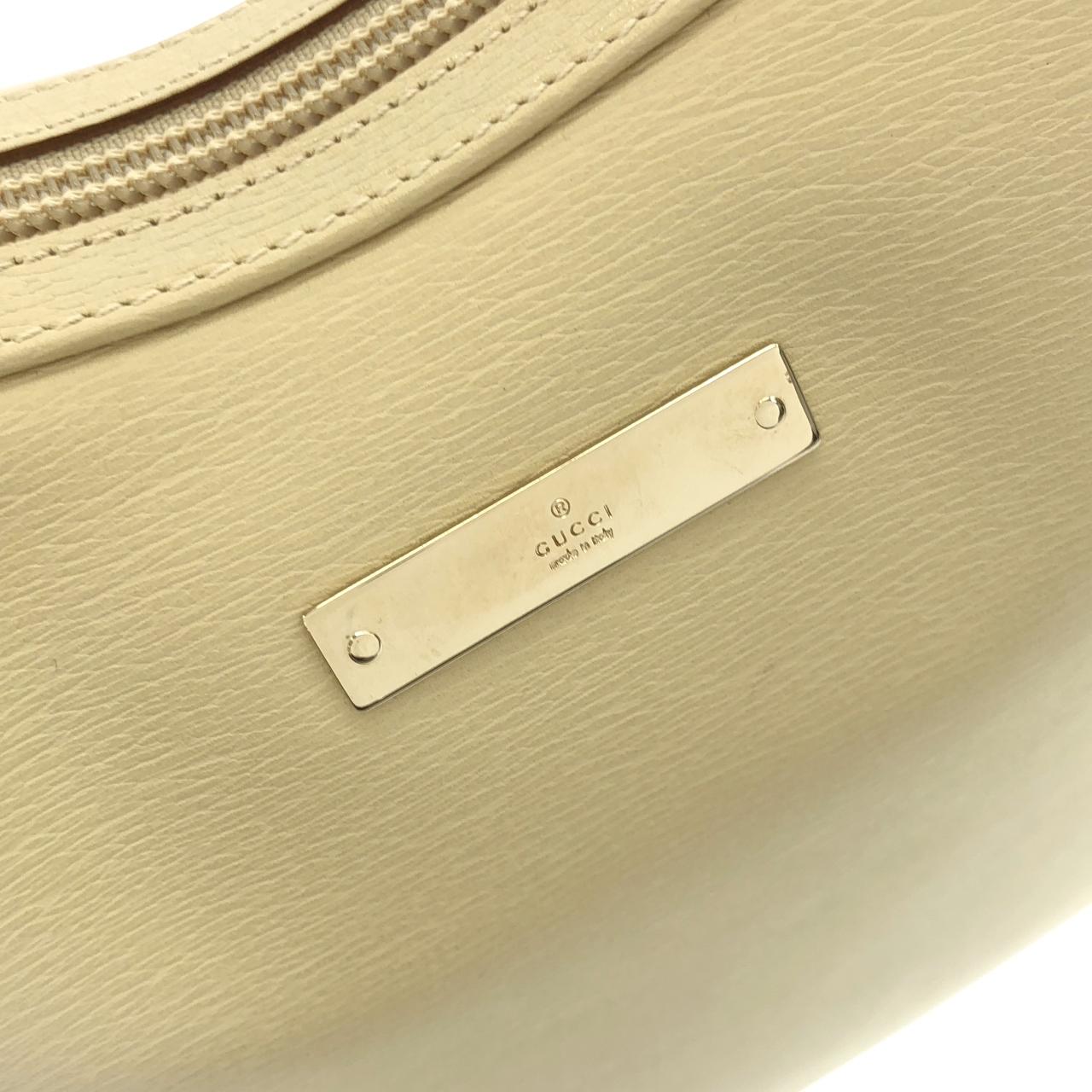 グッチ レザー ショルダーバッグ