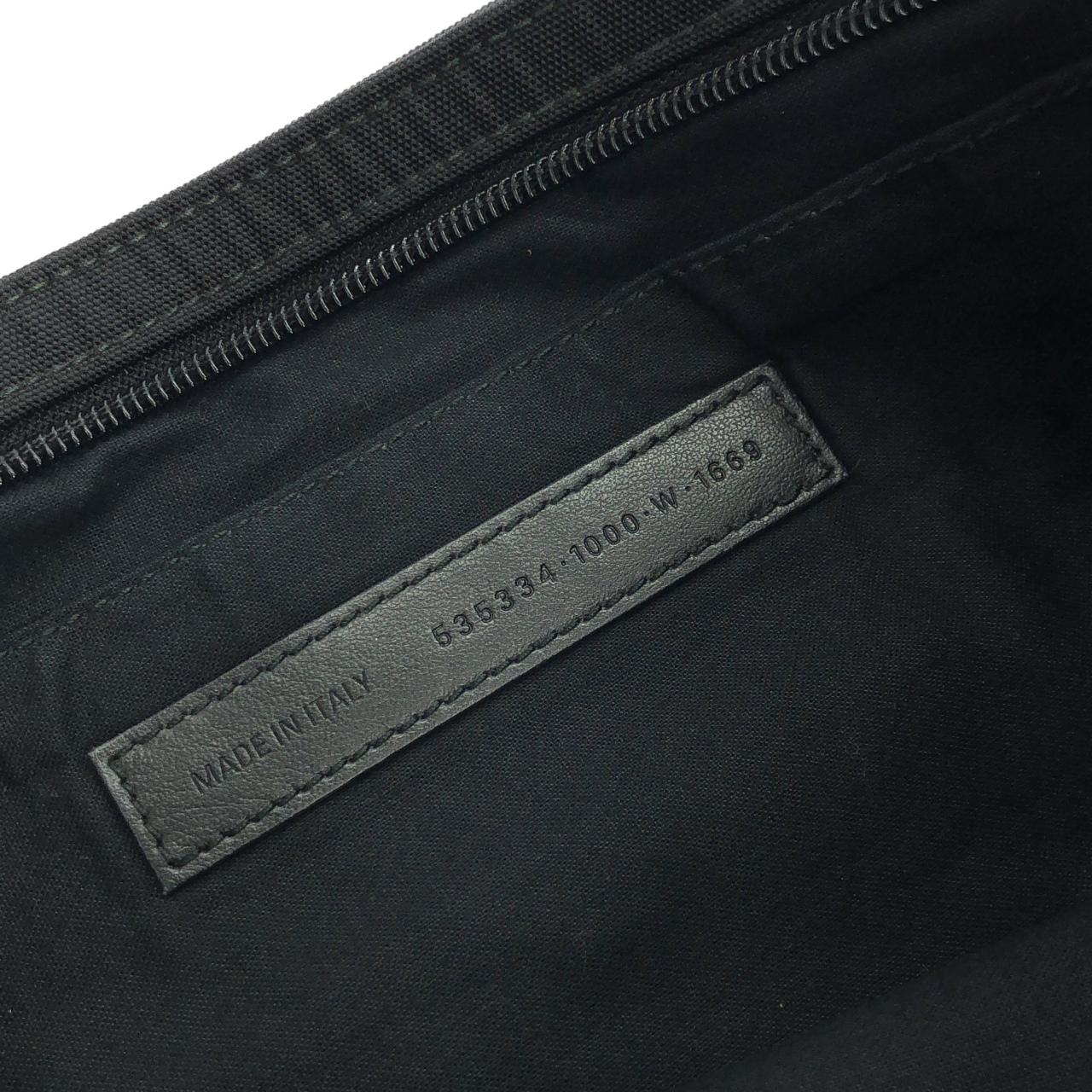 バレンシアガ EXPLORER POUCH ナイロン クラッチバッグ
