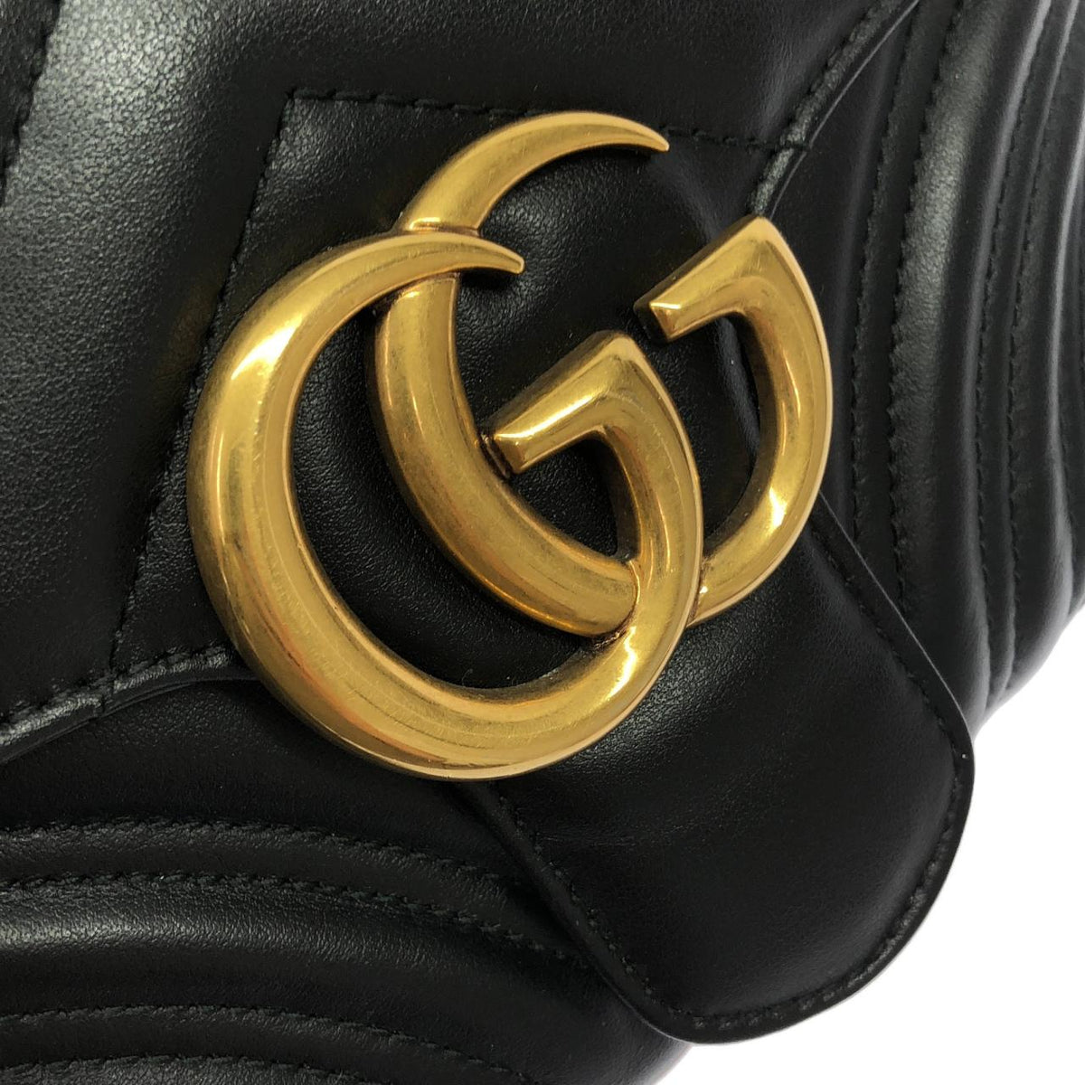 グッチ GGマーモント レザー ショルダーバッグ