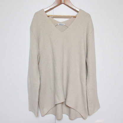 EVERYDAY I LIKE. Lia Vネックニットセーター