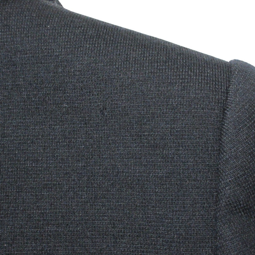 バーバリー エンブレム刺繍ニットジャケット