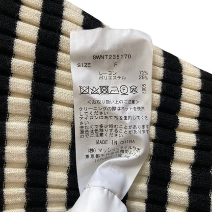 スナイデル リブタートルニット