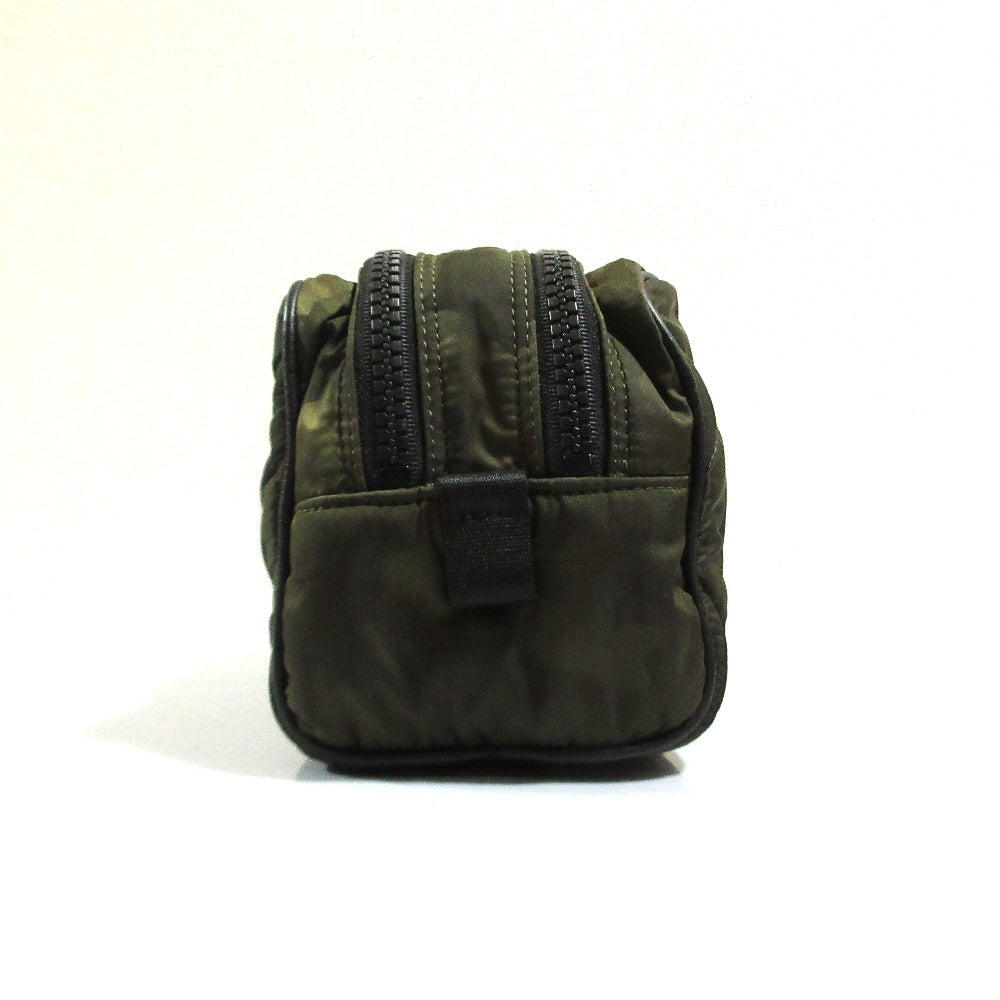 モンクレール BEAUTY CASE キルティングポーチ