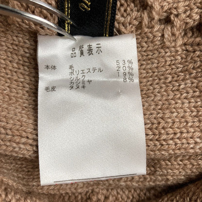 レリアン カシミヤシルクブレンド ラクーンファー ケーブルニットポンチョ