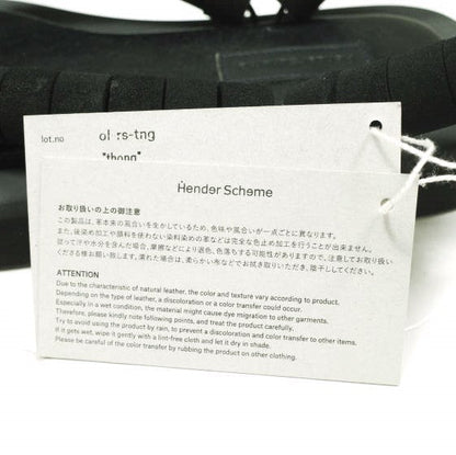 Hender Scheme トングカウレザーサンダル