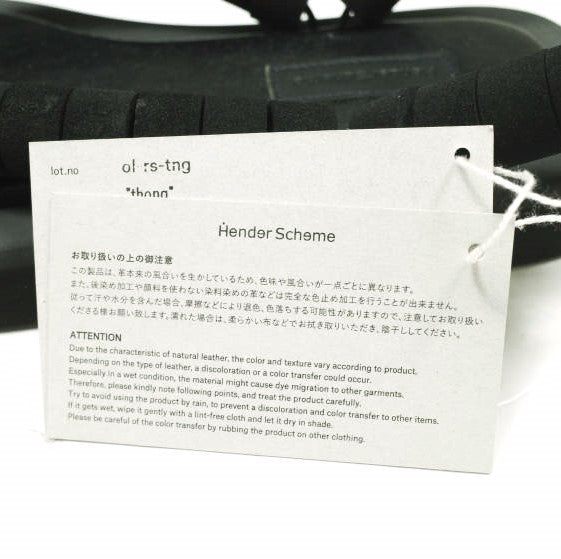 Hender Scheme トングカウレザーサンダル
