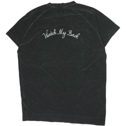 A QUESTION OF ウォッチ マイ バック コットン Tシャツ