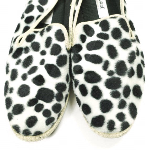 シューシャ TRAGARA DALMATIAN ベロアシューズ
