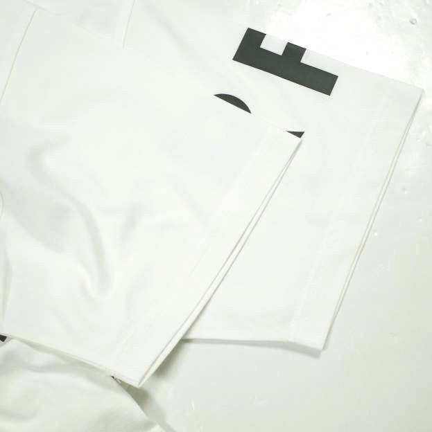 バーバリー ホースフェリープリント コットン Tシャツ