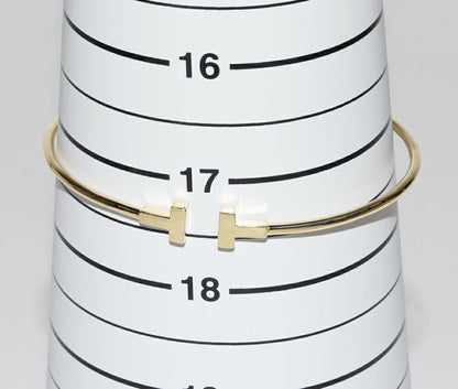 ティファニー T ナロー ワイヤー ブレスレット Au750 サイズ 17