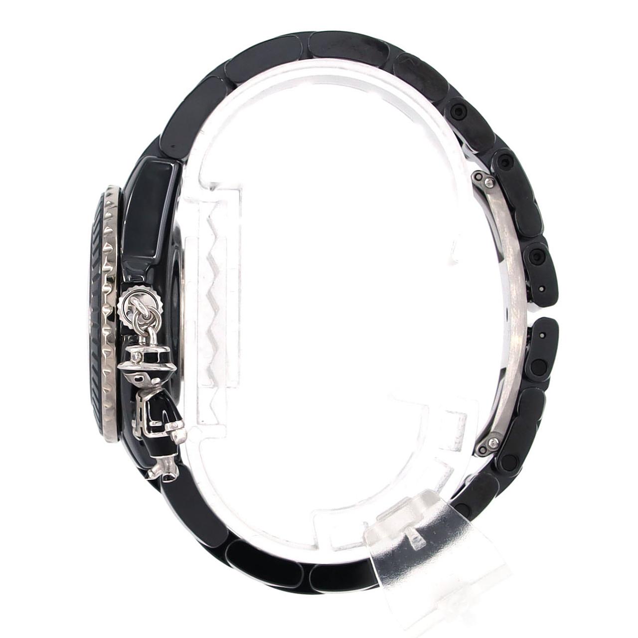 シャネル J12 アクト II セラミック