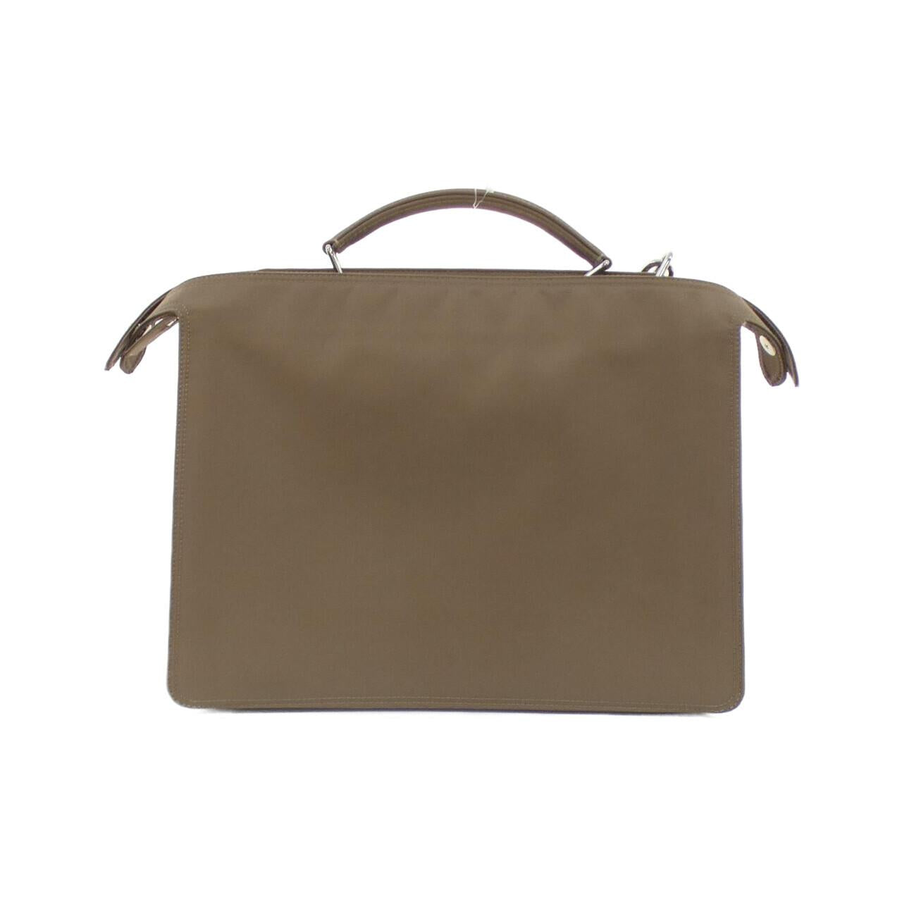 フェンディ ピーカブー アイ シー ユー ナイロン バッグ