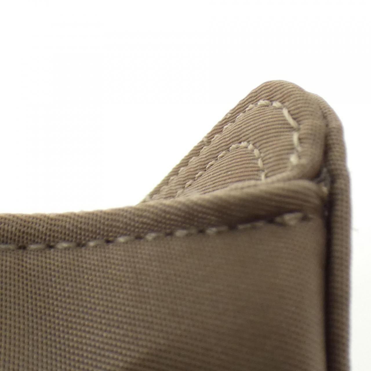 フェンディ ピーカブー アイ シー ユー ナイロン バッグ