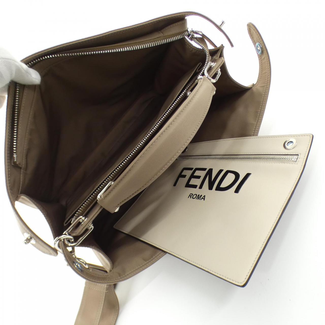 フェンディ ピーカブー アイ シー ユー ナイロン バッグ