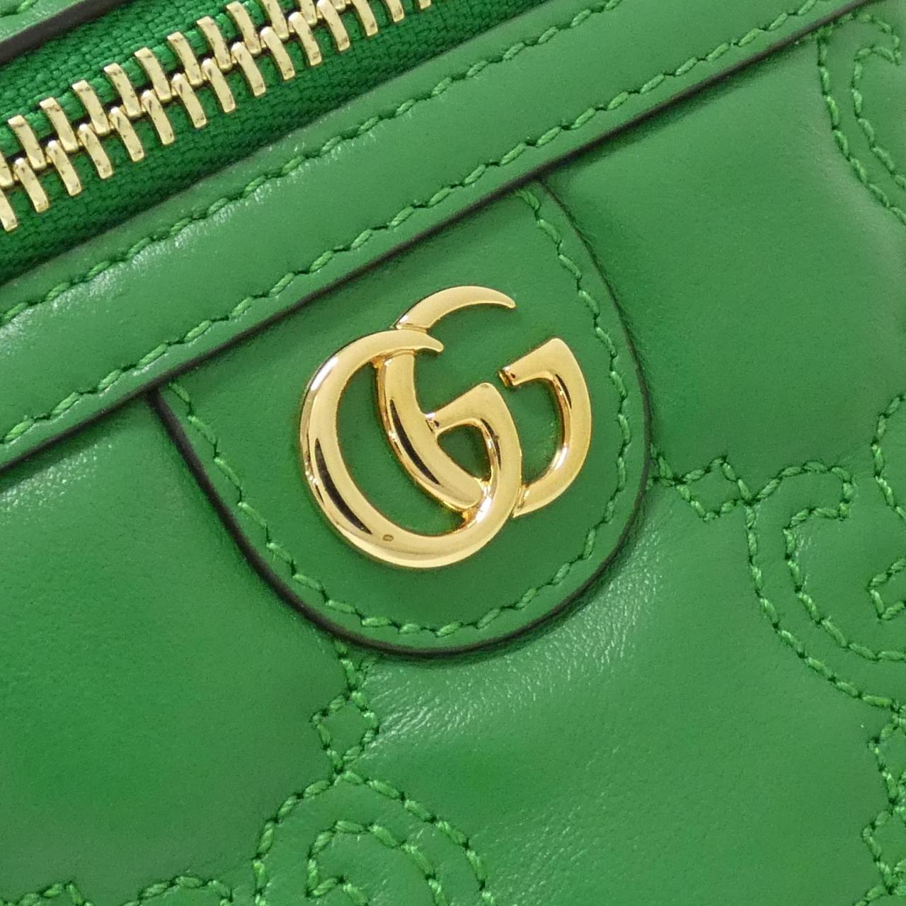 グッチ GGマトラッセレザー ショルダーバッグ