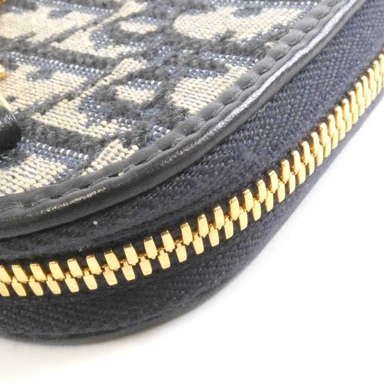 クリスチャン ディオール 30 モンテーニュ フォン ホルダー