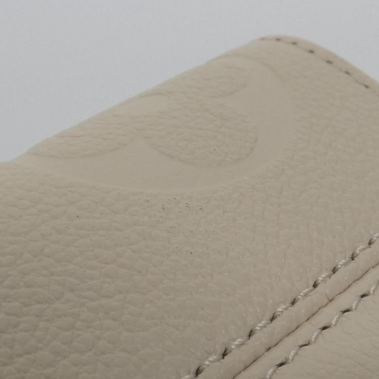 ルイヴィトン オンザゴーEW モノグラム・アンプラント バッグ