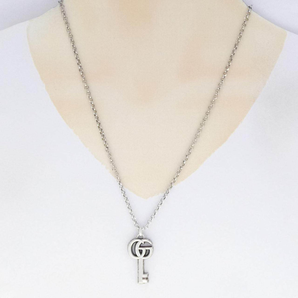 グッチ 925シルバー キーネックレス