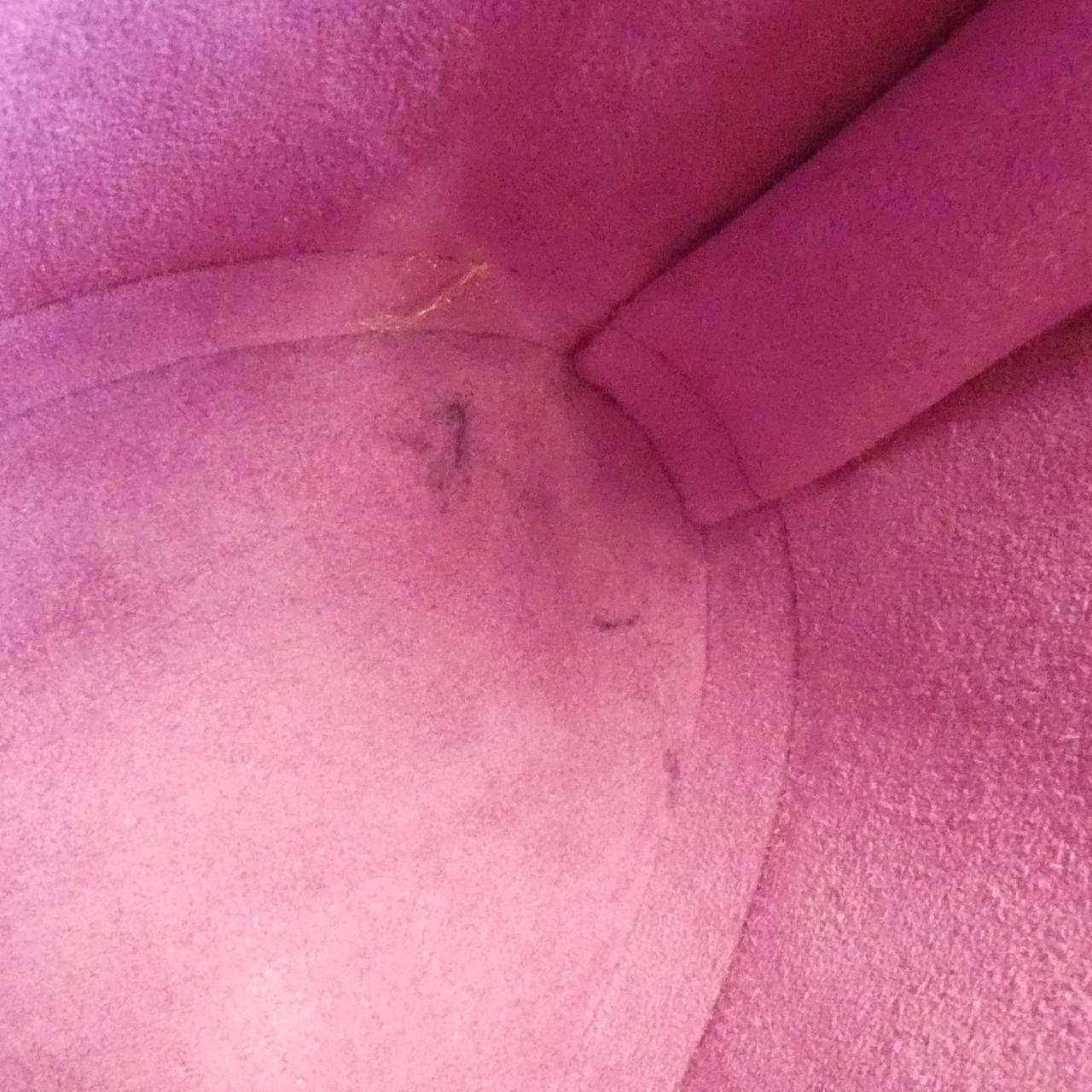 ルイ・ヴィトン エピ サンジャク カーフ バッグ