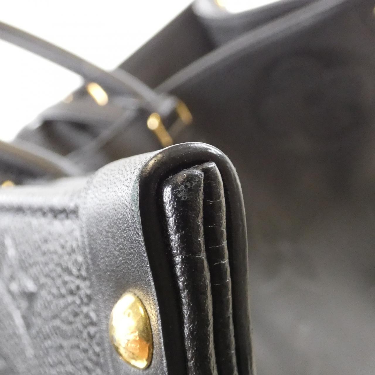 ルイ・ヴィトン オンザゴー モノグラム アンプラント バッグ