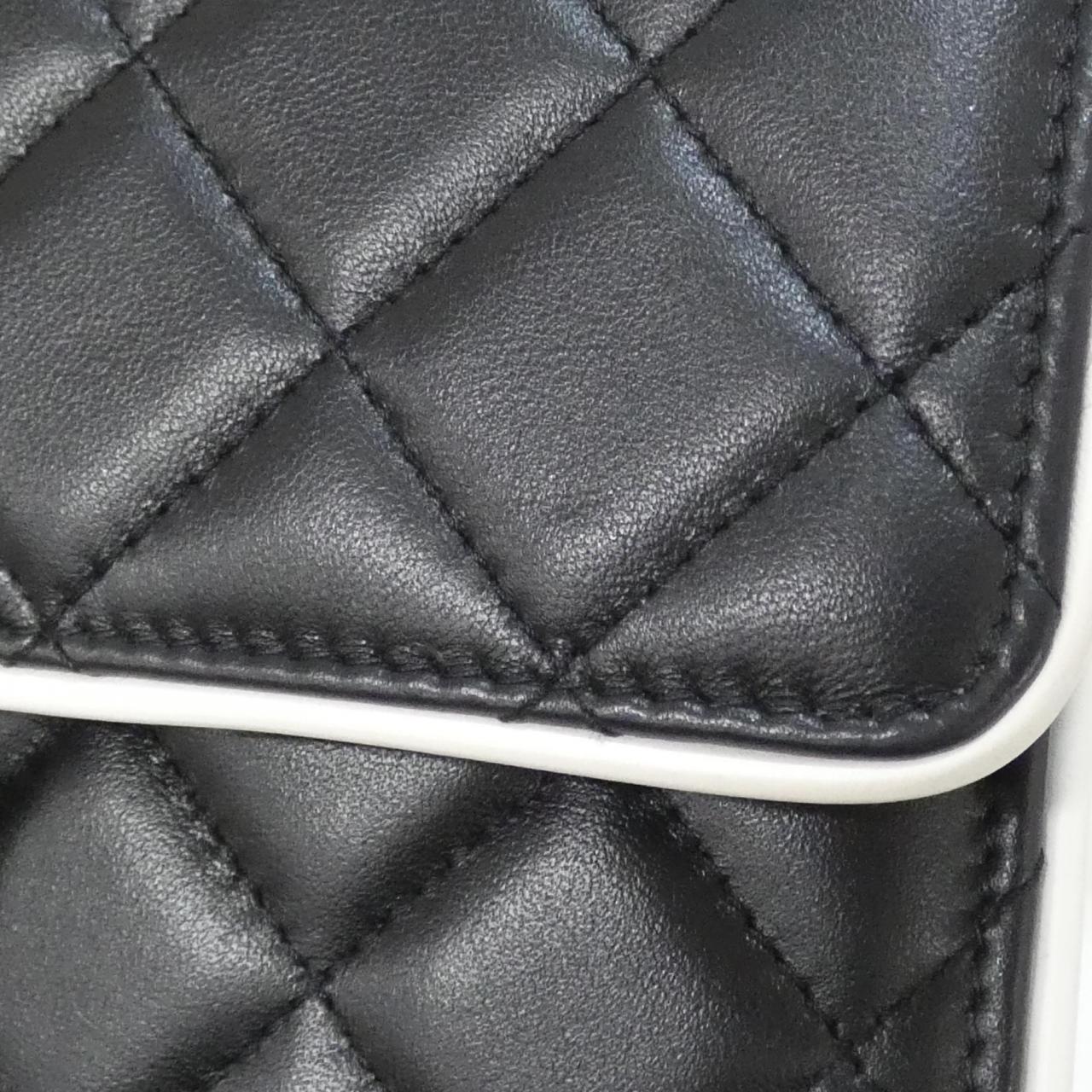 シャネル AS4511 ラムスキン チェーン ウォレット