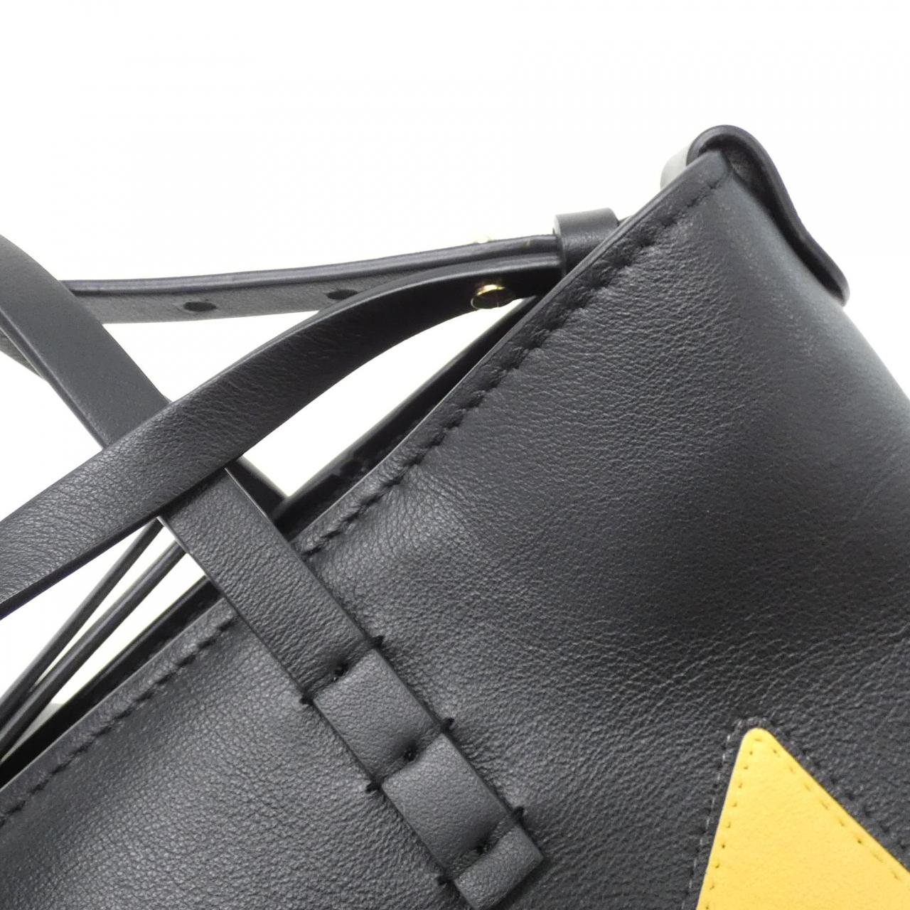 フェンディ BAG BUGS ロール ミニ カーフ ショルダーバッグ