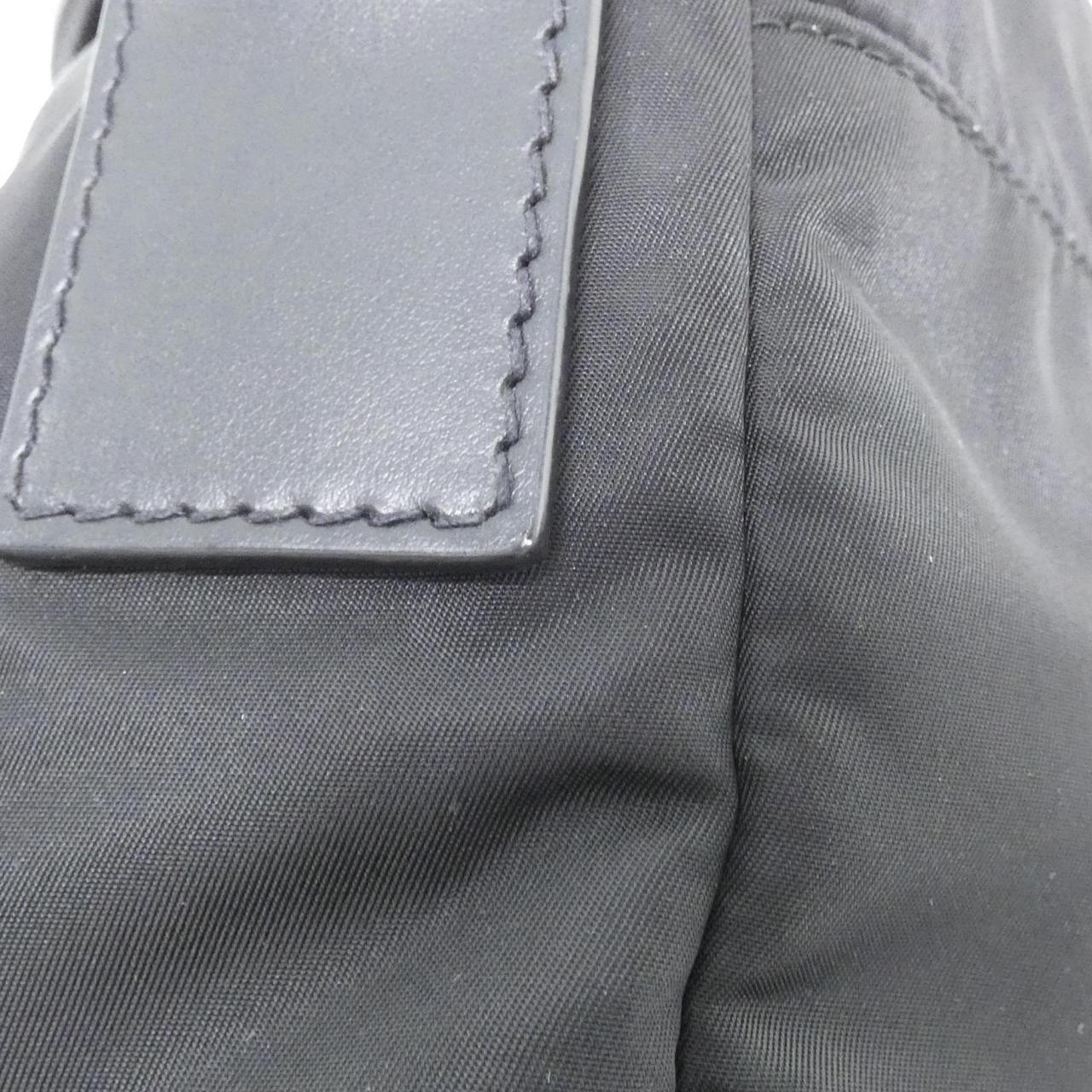 プラダ TESSUTO VITELLO ショルダーバッグ