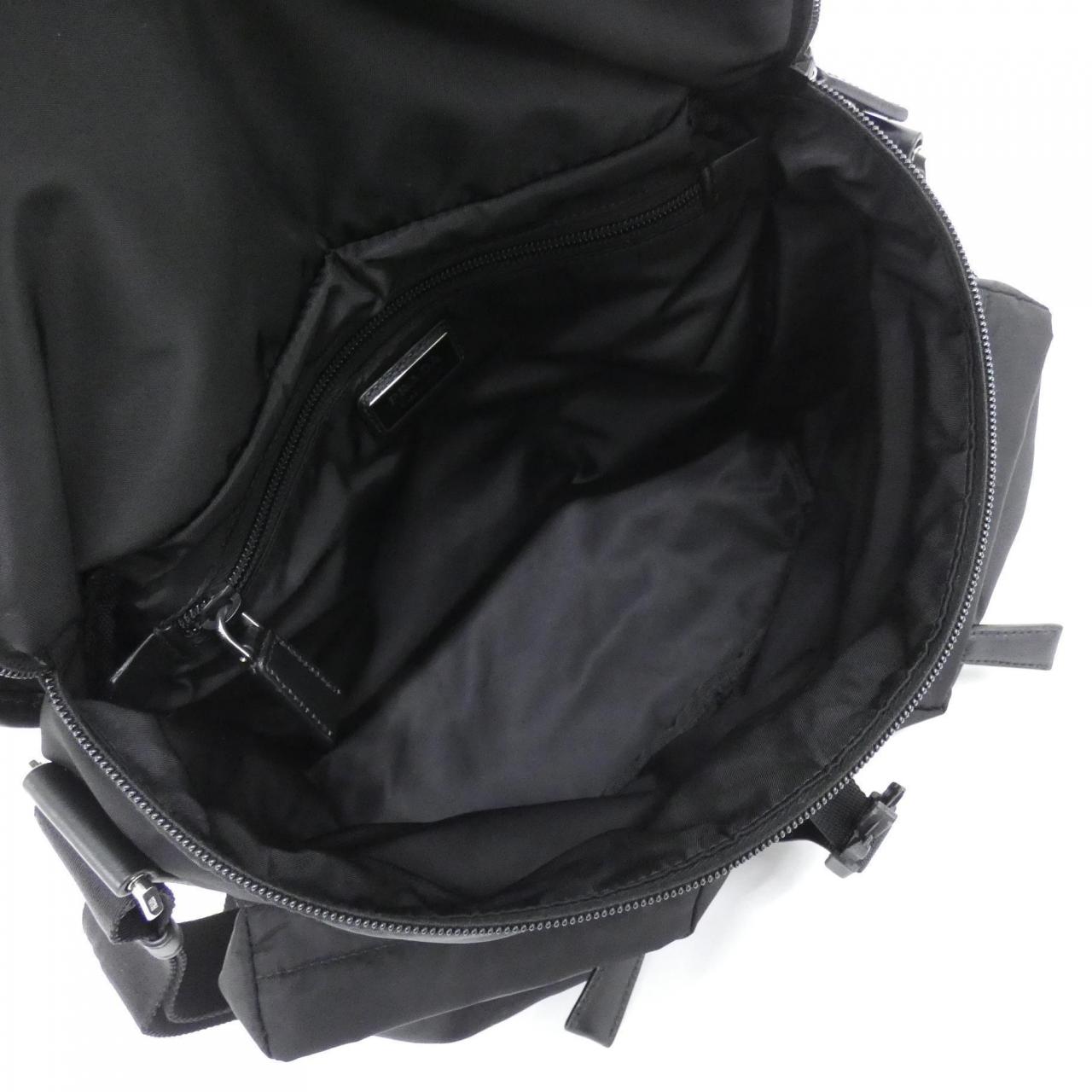 プラダ TESSUTO VITELLO ショルダーバッグ