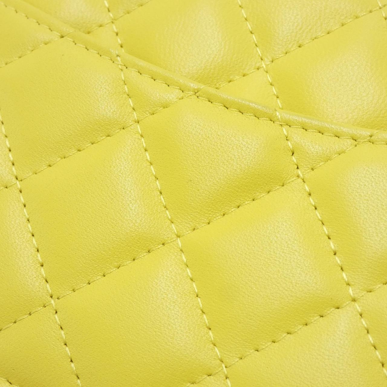 シャネル チェーンウォレット ラムスキン 財布