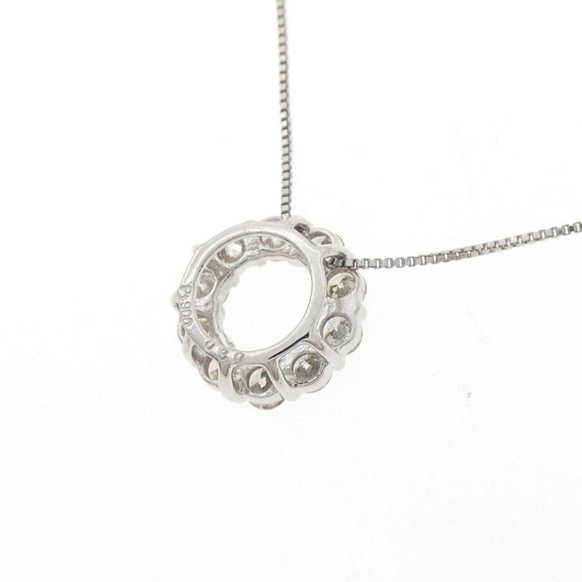 プラチナダイヤモンドネックレス