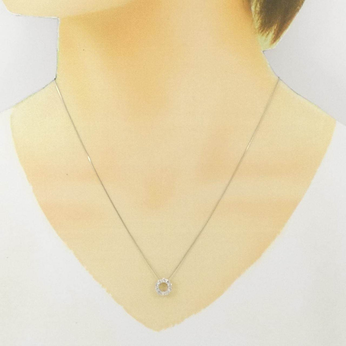プラチナダイヤモンドネックレス
