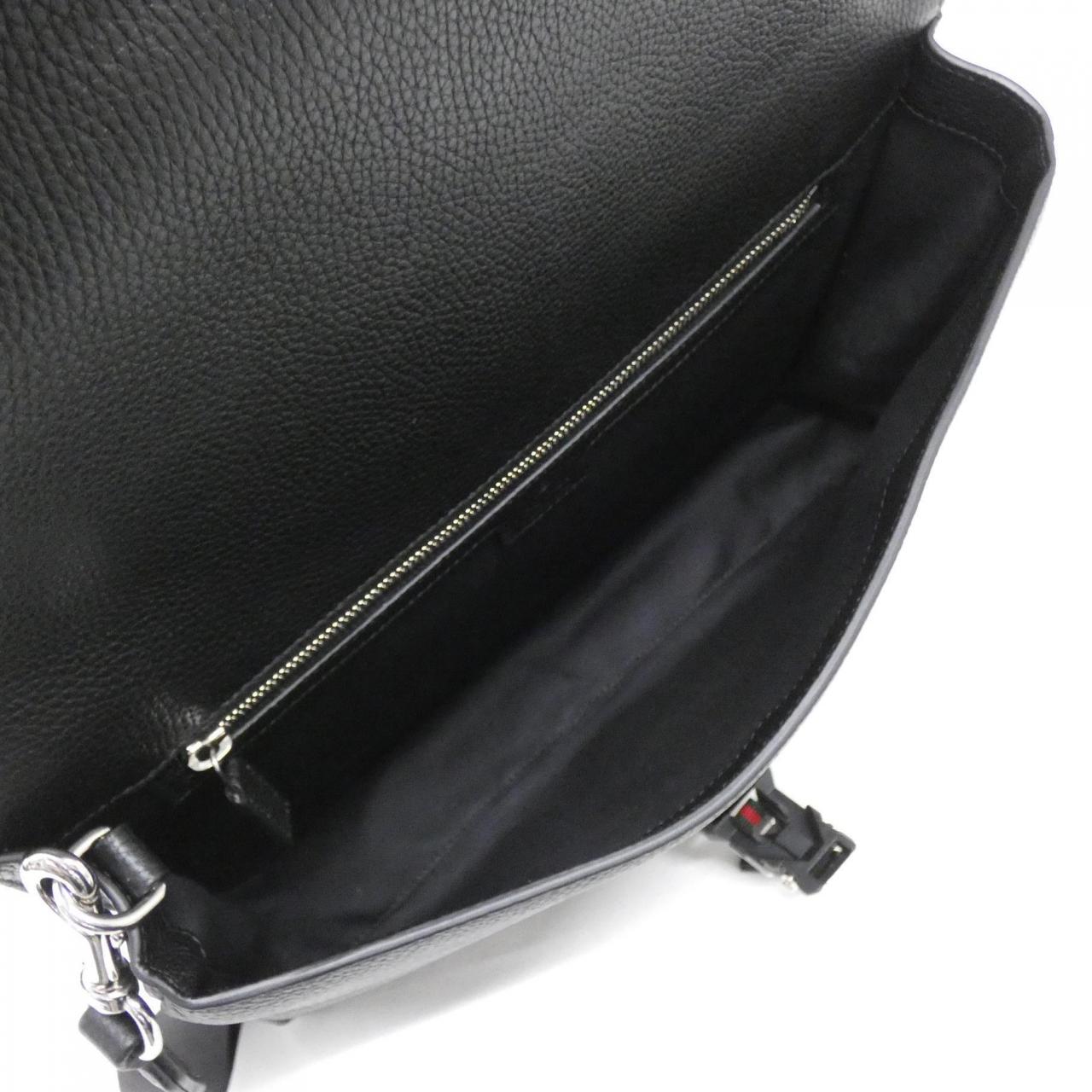 グッチ レザーショルダーバッグ