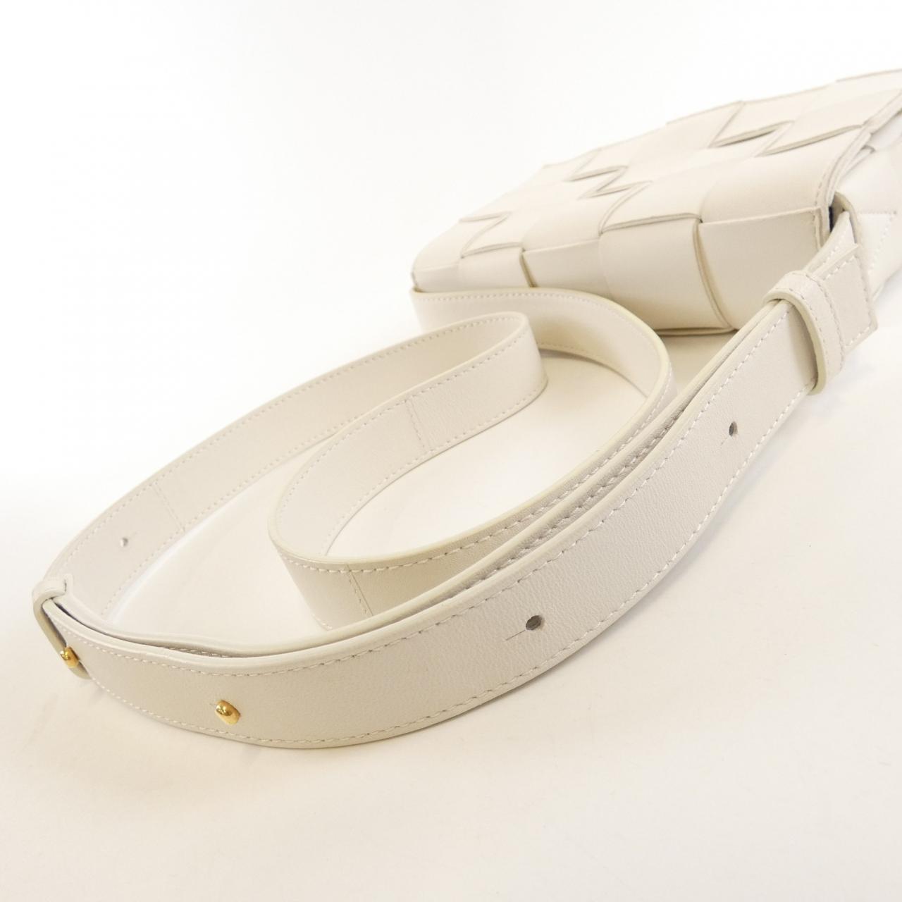 ボッテガヴェネタ ラムショルダーバッグ