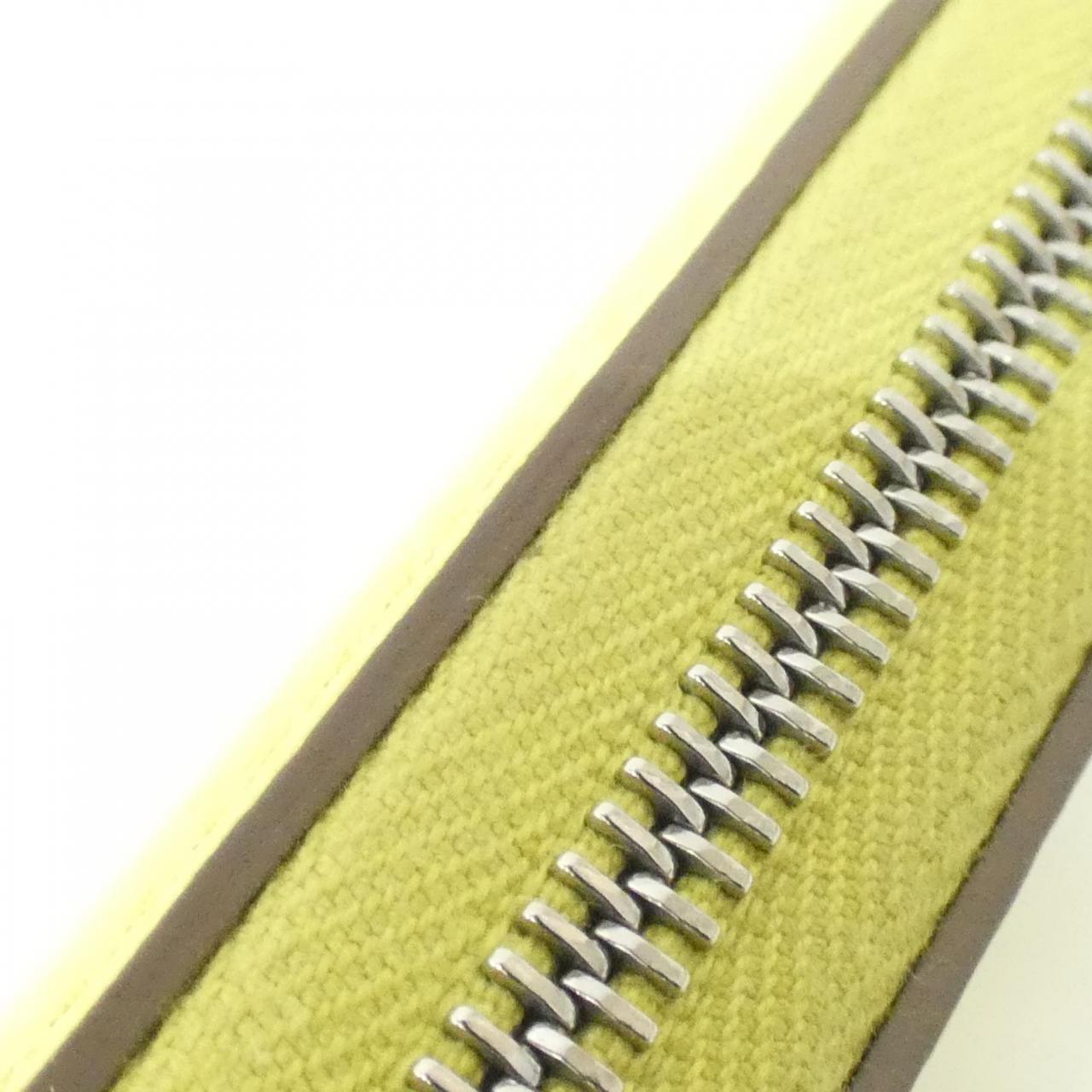 エルメス EN LIBERTE エヴァーカラー シルク コンパクト財布