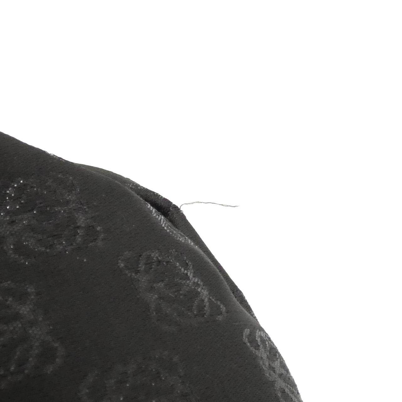 ロエベ キャンバスショルダーバッグ