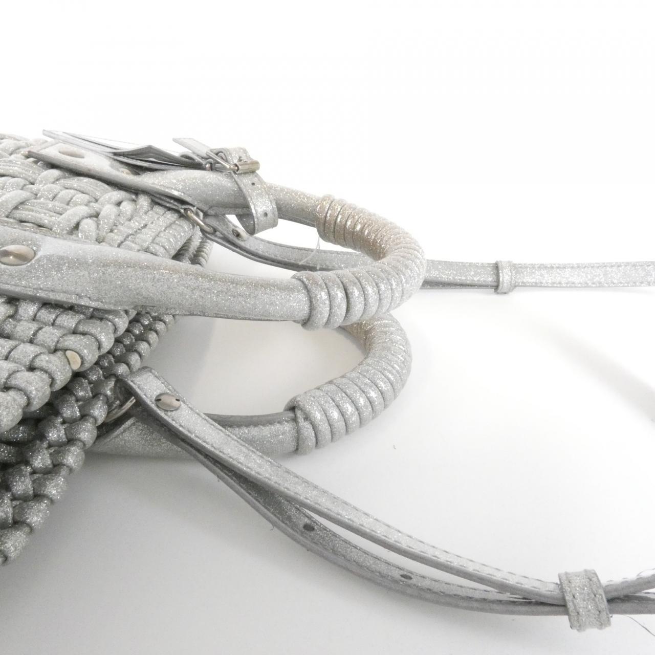 バレンシアガ ビストロ エナメル バッグ