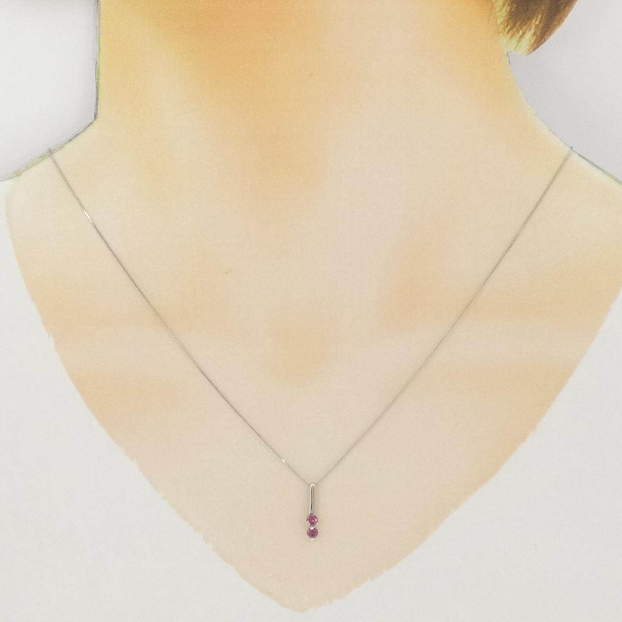 プラチナガーネットネックレス