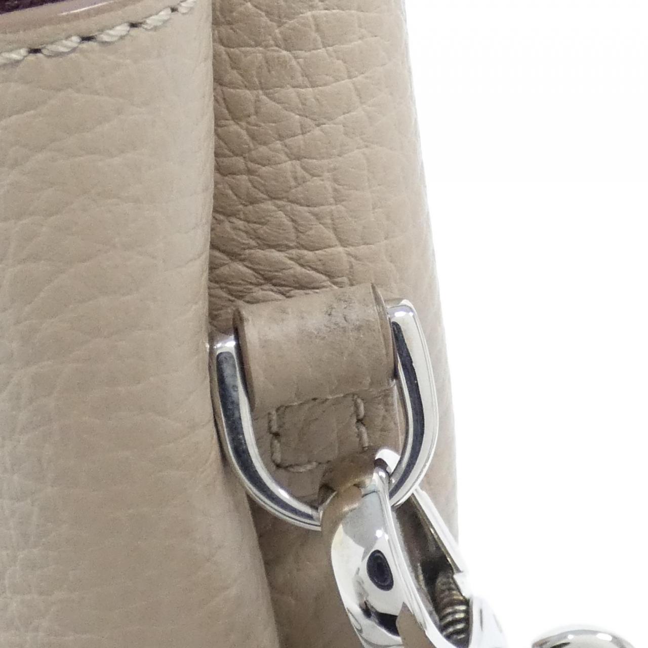 トッズ T TIMELESS レザーショルダーバッグ