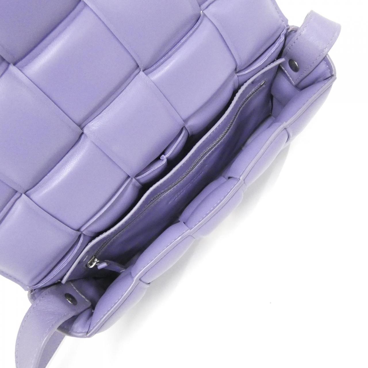 ボッテガ ヴェネタ 591970 VCQR1 ラム ショルダー バッグ