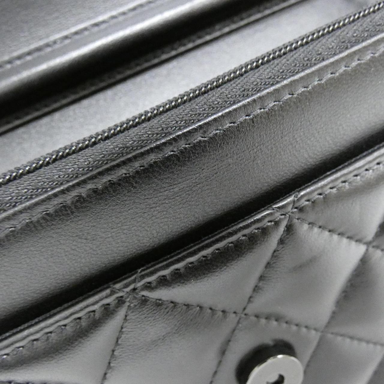 シャネル タイムレス クラシック ラムスキン ウォレット