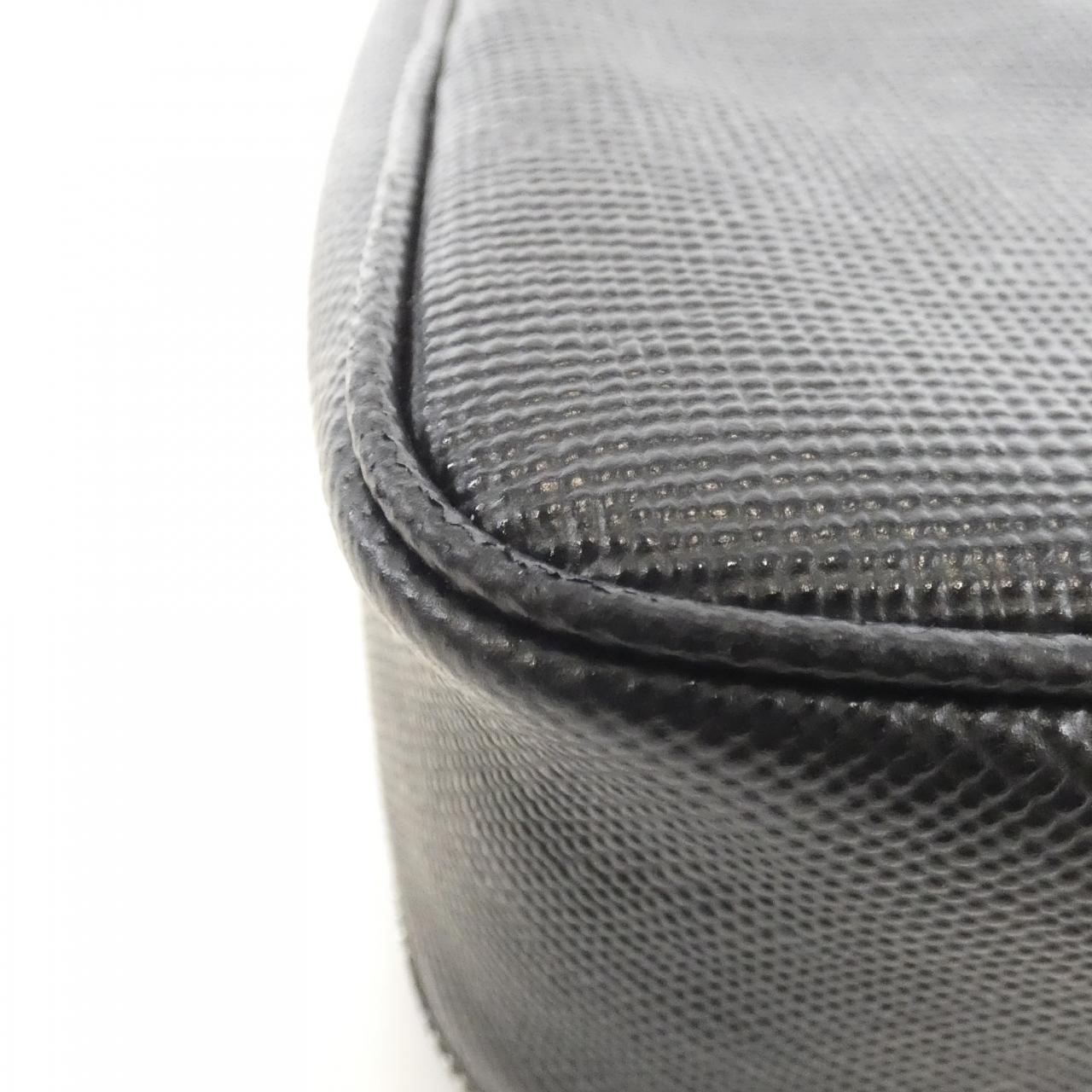 プラダ サフィアーノCuir ウエストバッグ