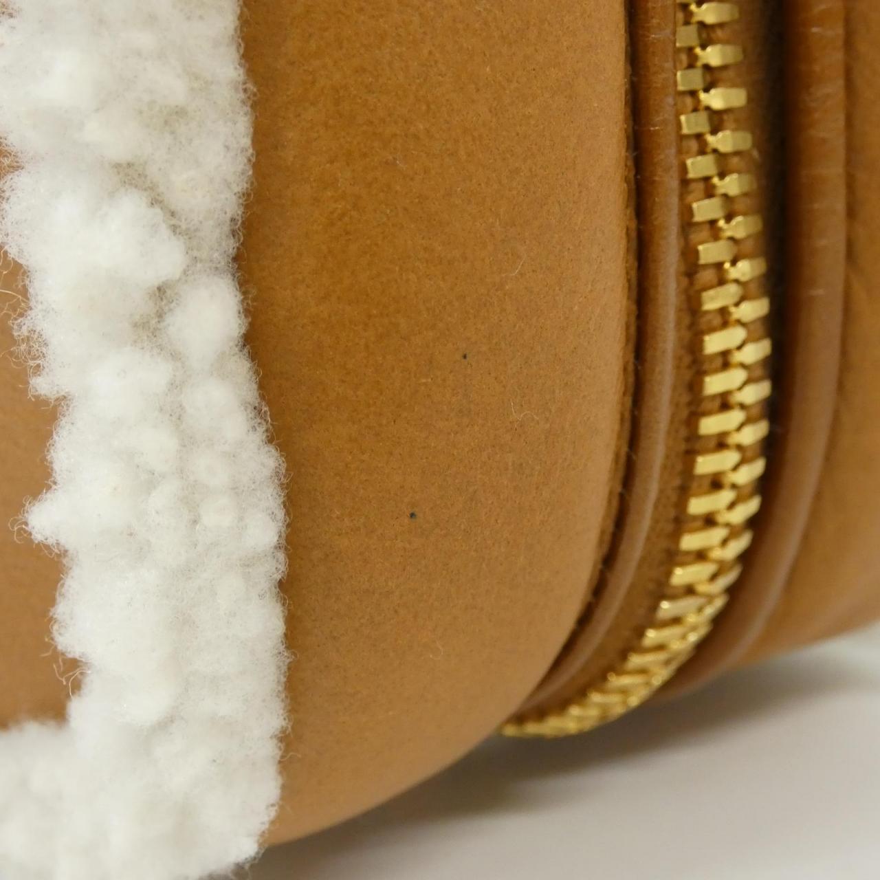 ミュウミュウ MONTONE SHEARING ショルダーバッグ