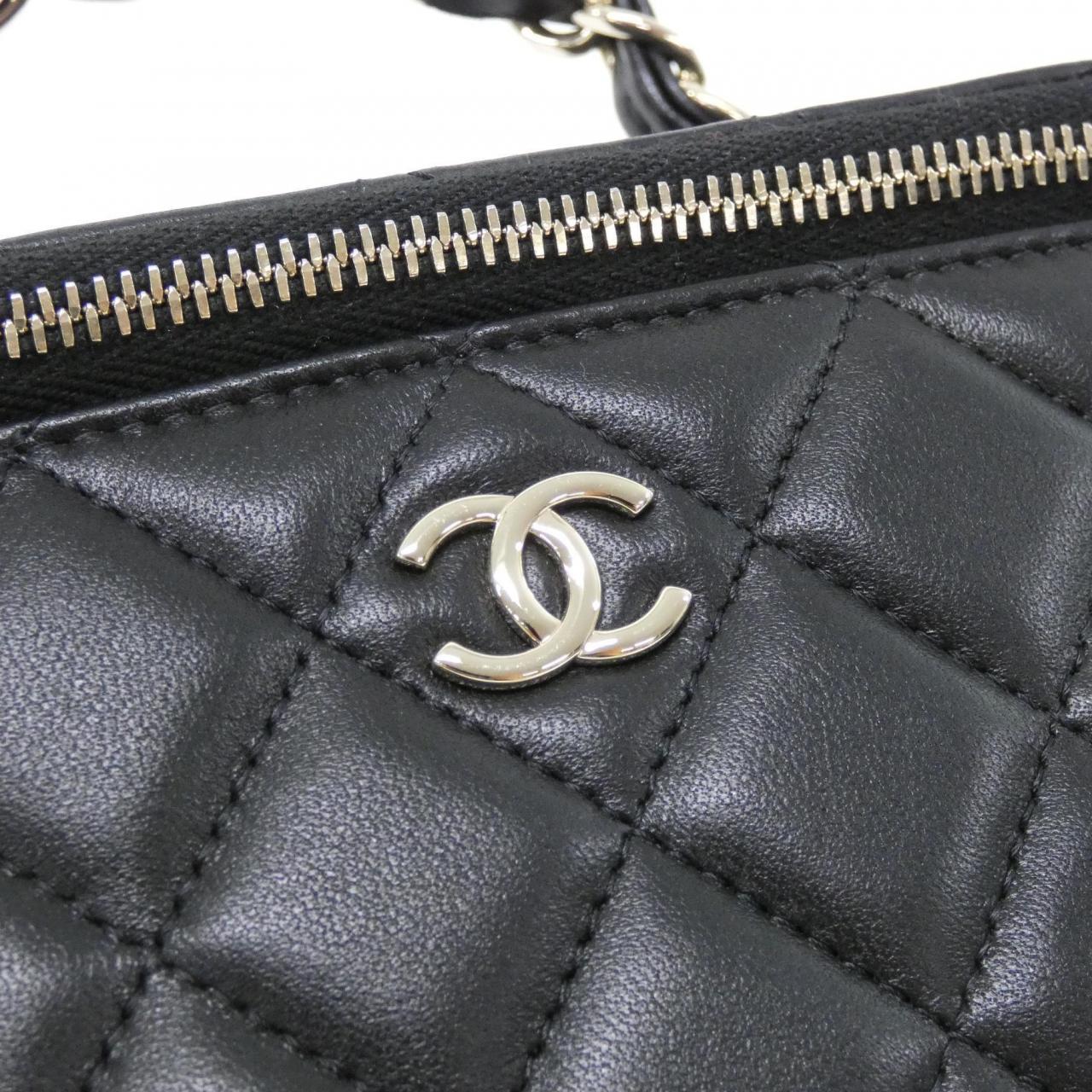 シャネル ラムスキン ショルダーバッグ